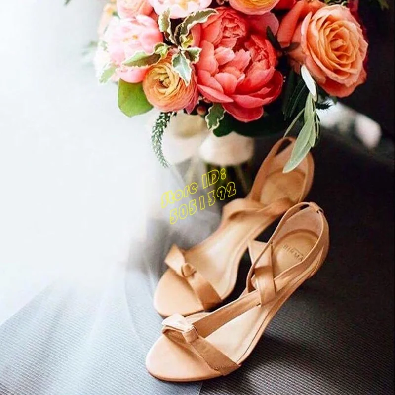 Leder-Knoten-Stiletto-Sandalen – Leather Classic Strap Bewertung und Preis