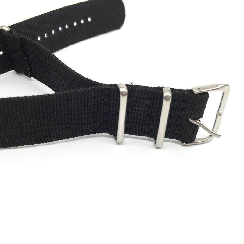 Schwarzes Nylonarmband für 16  – Nylon Nato Strap Bewertung und Preis