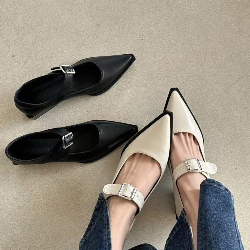 Modische Mary-Jane-Schuhe für  – Leather Classic Strap Bewertung und Preis